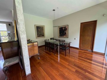 Venta moderna casa Urb. La Molina Vieja