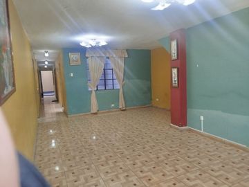¡¡¡INVERSION DEPARTAMENTO EN VENTA DE 155M2 POR PARADERO LOS ANGELES COMAS PISO 1