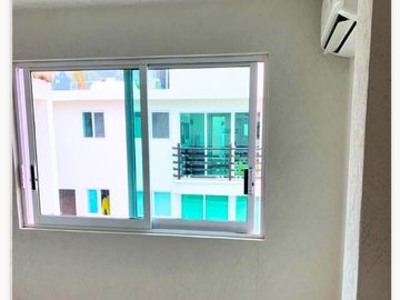ACAPULCO COSTA AZUL ESTRENE PENTHOUSE SEMINUEVO CUENTA CON 3 RECAMARAS