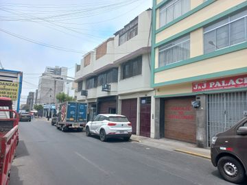 VENDO AIRES EN 4TO PISO EN ZONA COMERCIAL DE SURQUILLO
