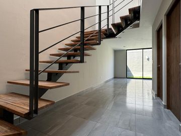 ESTRENA CASA EN VENTA FRACC.VALLE DE JURIQUILLA 3 RECÀMARAS AMENIDADES