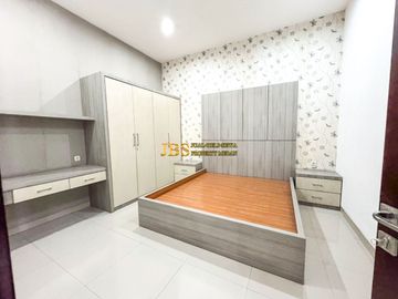 Dijual Villa Fully Furnished Komplek Cemara Asri Jalan Azalea IV