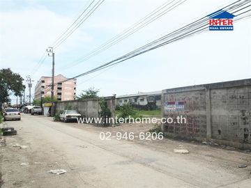 Vacant land 2 rai 90 sq.w. Soi Theparak 102, Theparak Road, Bangna-Trad Road, Mueang Samut Prakan, Samut Prakan