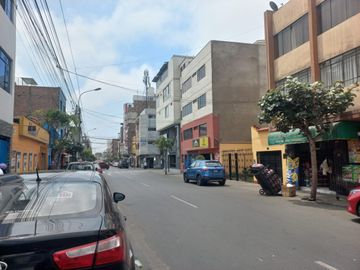 VENDO EXTENSOS AIRES  4TO PISO EN JIRON DANTE SURQUILLO
