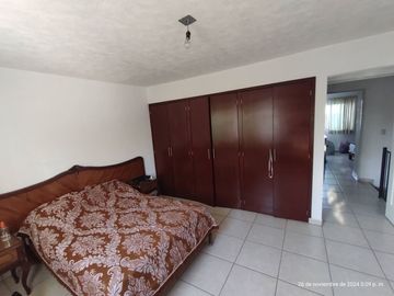 Casa Oportunidad en Venta CASA 160MTS amplios Espacios Centrica FRENTE A PARQUE Av Patria &AV LOPEZ MATEOS Zapopan