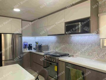 VENTA CASA UNA PLANTA, DOS FRENTES, ESPACIOS MUY AMPLIOS