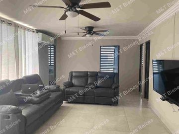 VENTA CASA UNA PLANTA, DOS FRENTES, ESPACIOS MUY AMPLIOS