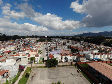 CASA EN CALLE PASEO DEL SOLAR, COND. TULTEPEC II, TULTEPEC, ¡NO CREDITO!