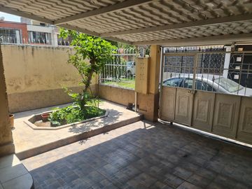 VENTA DE CASA EN CONOCOTO, MARQUEZA DE SOLANDA