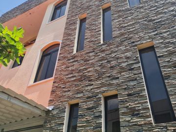 VENTA DE CASA EN CONOCOTO, MARQUEZA DE SOLANDA