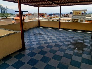 VENTA DE CASA EN CONOCOTO, MARQUEZA DE SOLANDA