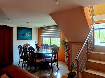 VENTA DE CASA EN CONOCOTO, MARQUEZA DE SOLANDA