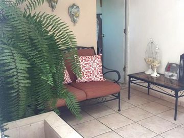 Vendo casa en Colinas de San Miguel