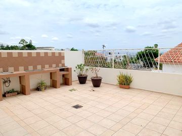 Vendo casa en Colinas de San Miguel