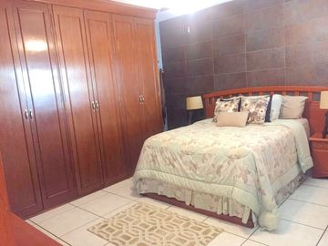 Vendo casa en Colinas de San Miguel