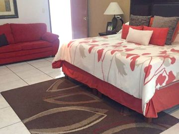 Vendo casa en Colinas de San Miguel