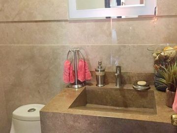 Vendo casa en Colinas de San Miguel
