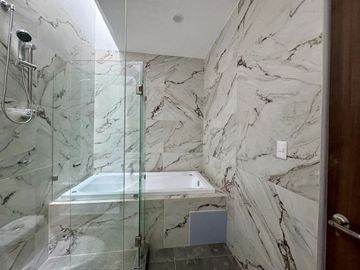Hermosa casa al sur de Pachuca, Vía del Agua. Cercana a explanada Sur