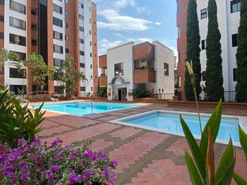 SE VENDE APARTAMENTO EN LA FONTANA, BARRIO HACIENDA