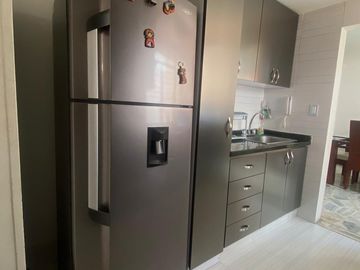 SE VENDE APARTAMENTO EN LA FONTANA, BARRIO HACIENDA