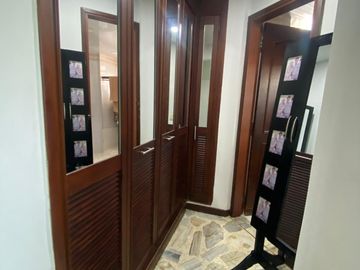 SE VENDE APARTAMENTO EN LA FONTANA, BARRIO HACIENDA