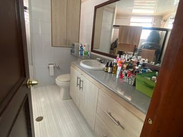SE VENDE APARTAMENTO EN LA FONTANA, BARRIO HACIENDA