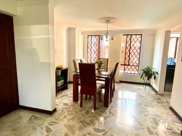 SE VENDE APARTAMENTO EN LA FONTANA, BARRIO HACIENDA
