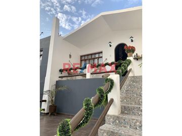 Casa En Venta Av. Libertad Huanchaco Tradicional 4 Cuadras De La Playa 232.70M2-1115492