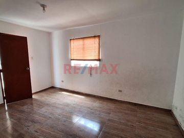 Casa En Venta Av. Libertad Huanchaco Tradicional 4 Cuadras De La Playa 232.70M2-1115492
