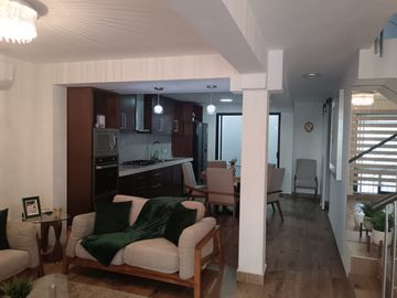 Casa en Venta, Valle de San José Silao Gto. Negociable!!!
