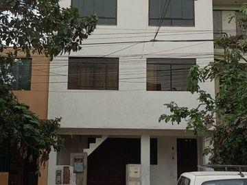 Venta De Amplio Departamento De 120 M2 En Santa Rosa - Callao