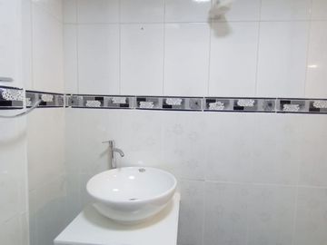 Venta De Amplio Departamento De 120 M2 En Santa Rosa - Callao