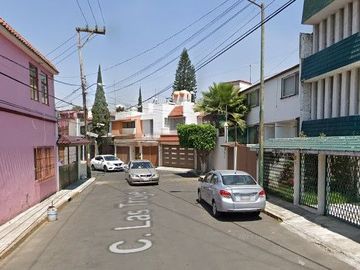CASA EN VENTA EN COLONIA PASEO DE TAXQUEÑA, ALCALDIA COYOACAN, CALLE PASEO DE LAS TROJES