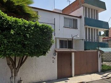 CASA EN VENTA EN COLONIA PASEO DE TAXQUEÑA, ALCALDIA COYOACAN, CALLE PASEO DE LAS TROJES