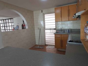 CASA EN VENTA EN COLONIA PASEO DE TAXQUEÑA, ALCALDIA COYOACAN, CALLE PASEO DE LAS TROJES