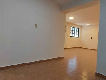 CASA EN VENTA EN COLONIA PASEO DE TAXQUEÑA, ALCALDIA COYOACAN, CALLE PASEO DE LAS TROJES