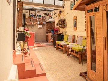 Casa en Venta, Sector Cuartel Cayambe, Ricaurte, Cuenca