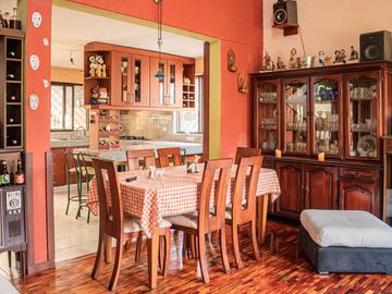 Casa en Venta, Sector Cuartel Cayambe, Ricaurte, Cuenca