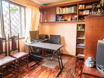 Casa en Venta, Sector Cuartel Cayambe, Ricaurte, Cuenca