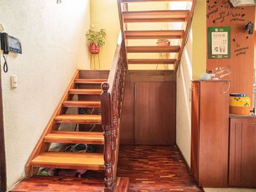 Casa en Venta, Sector Cuartel Cayambe, Ricaurte, Cuenca
