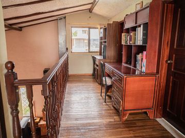 Casa en Venta, Sector Cuartel Cayambe, Ricaurte, Cuenca
