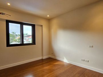 Brand New House for Sale in Verdana Homes Daang Hari enar Portofino Ayala Alabang Hills Tierra Nueva Alabang West