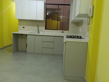 Lindo Departamento Los Olivos Frente A Parque