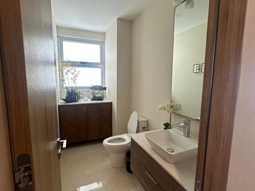 EN VENTA DEPARTAMENTO EN MAZATLAN DE 3 RECAMARAS A PIE DE PLAYA EN  CAMINO AL MAR (EQUIPADO) Y TRES BALCONES
