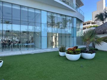 EN VENTA DEPARTAMENTO EN MAZATLAN DE 3 RECAMARAS A PIE DE PLAYA EN  CAMINO AL MAR (EQUIPADO) Y TRES BALCONES