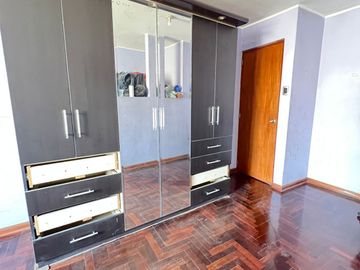 Se vende Casa de 3 pisos  el El Agustino