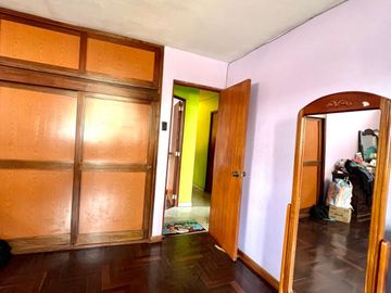 Se vende Casa de 3 pisos  el El Agustino