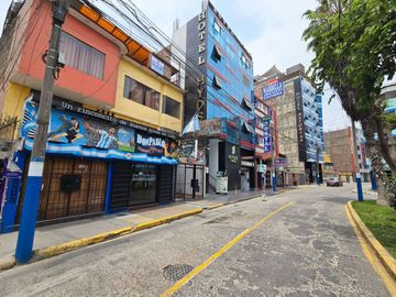 HOTEL 2DO Y 3ER PISO EN VENTA 279 M2 CALLE LAS PERDICES – SANTA ANITA