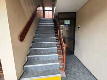 HOTEL 2DO Y 3ER PISO EN VENTA 279 M2 CALLE LAS PERDICES – SANTA ANITA