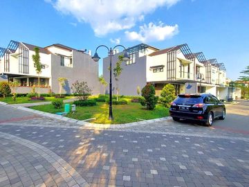 RUMAH BARU DI CLUSTER MEWAH ADA KOLAM RENANG DI SETIABUDI GEGER KALONG